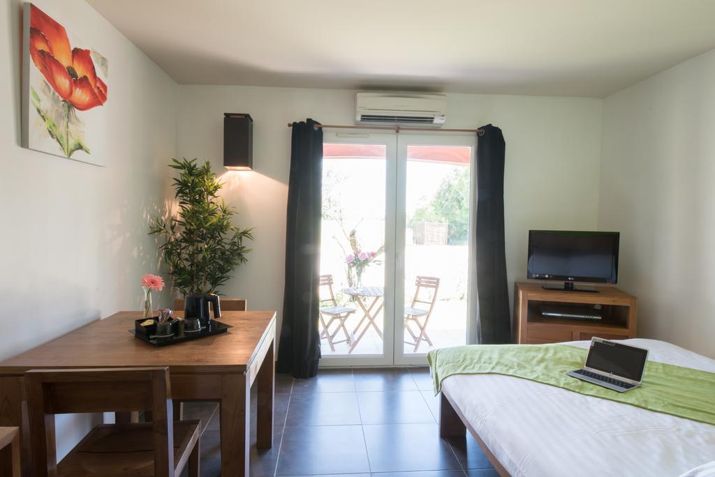 Hotel Domaine Le Milos Castries Eksteriør billede